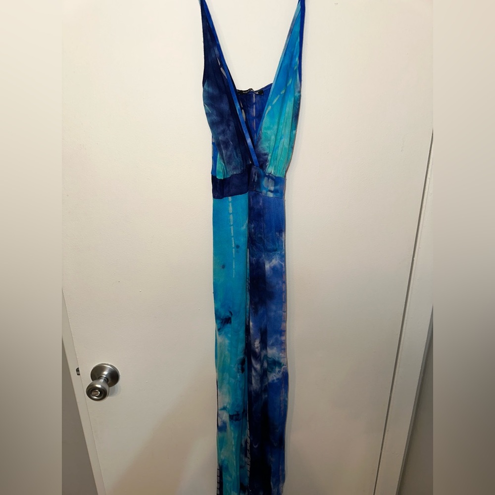 Womens Fashion Nova Blue Tie-Die Jumper. Size Small